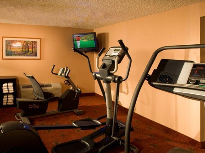 Готель Ramada By Wyndham Albuquerque East Екстер'єр фото